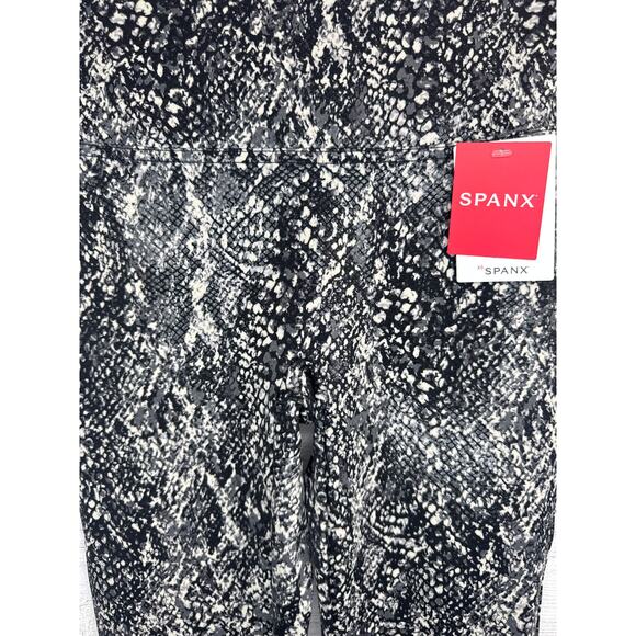 NWT Spanx Faux Leather Snake Shine Leggings Women’s Size Small - Picture 3 of 7